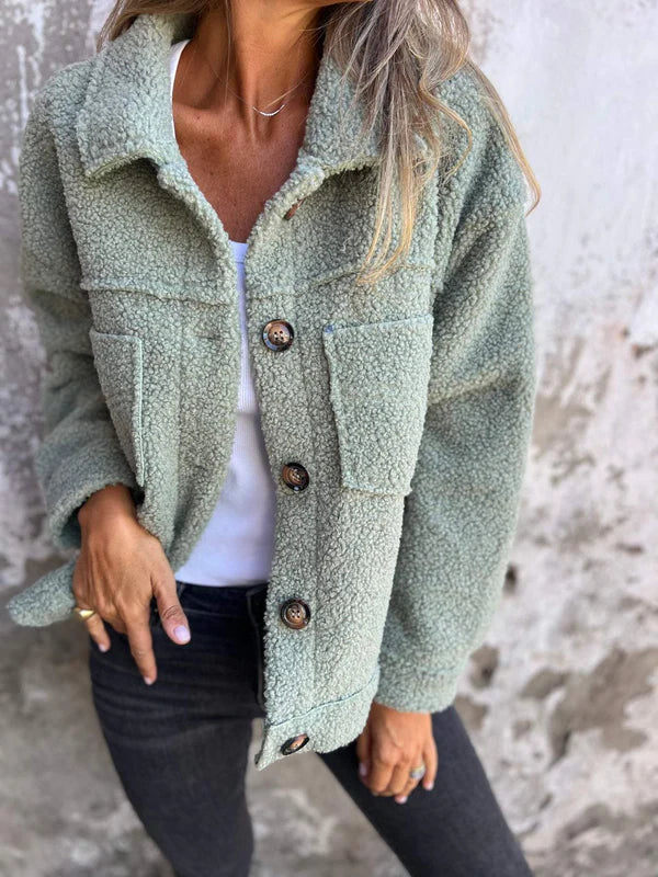 Zoe | Stilvolle Kurzjacke mit Revers