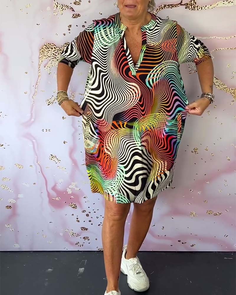 RIA – Farbenfrohes Kleid mit V-Ausschnitt