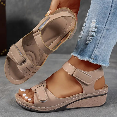 Veera™ orthopädische Sandalen mit Keilabsatz