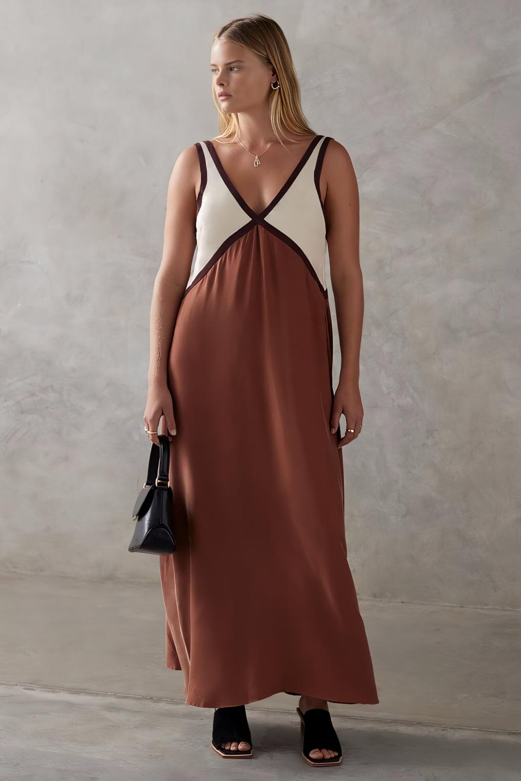 Elena - Ärmelloses Midi-Kleid