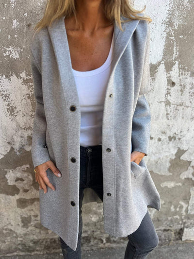 CARDIGAN MIT KNÖPFEN UND KAPUZE