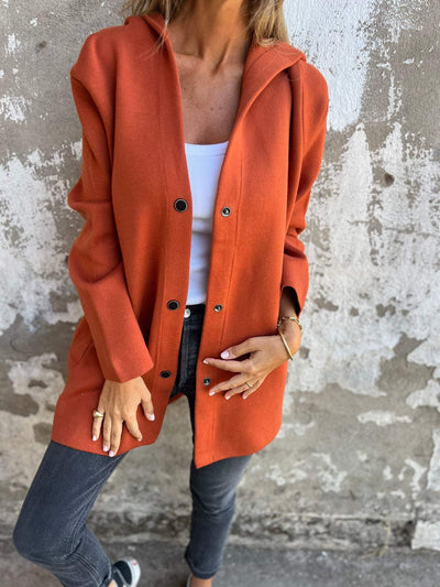 CARDIGAN MIT KNÖPFEN UND KAPUZE