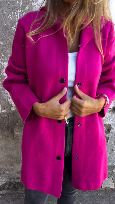 CARDIGAN MIT KNÖPFEN UND KAPUZE