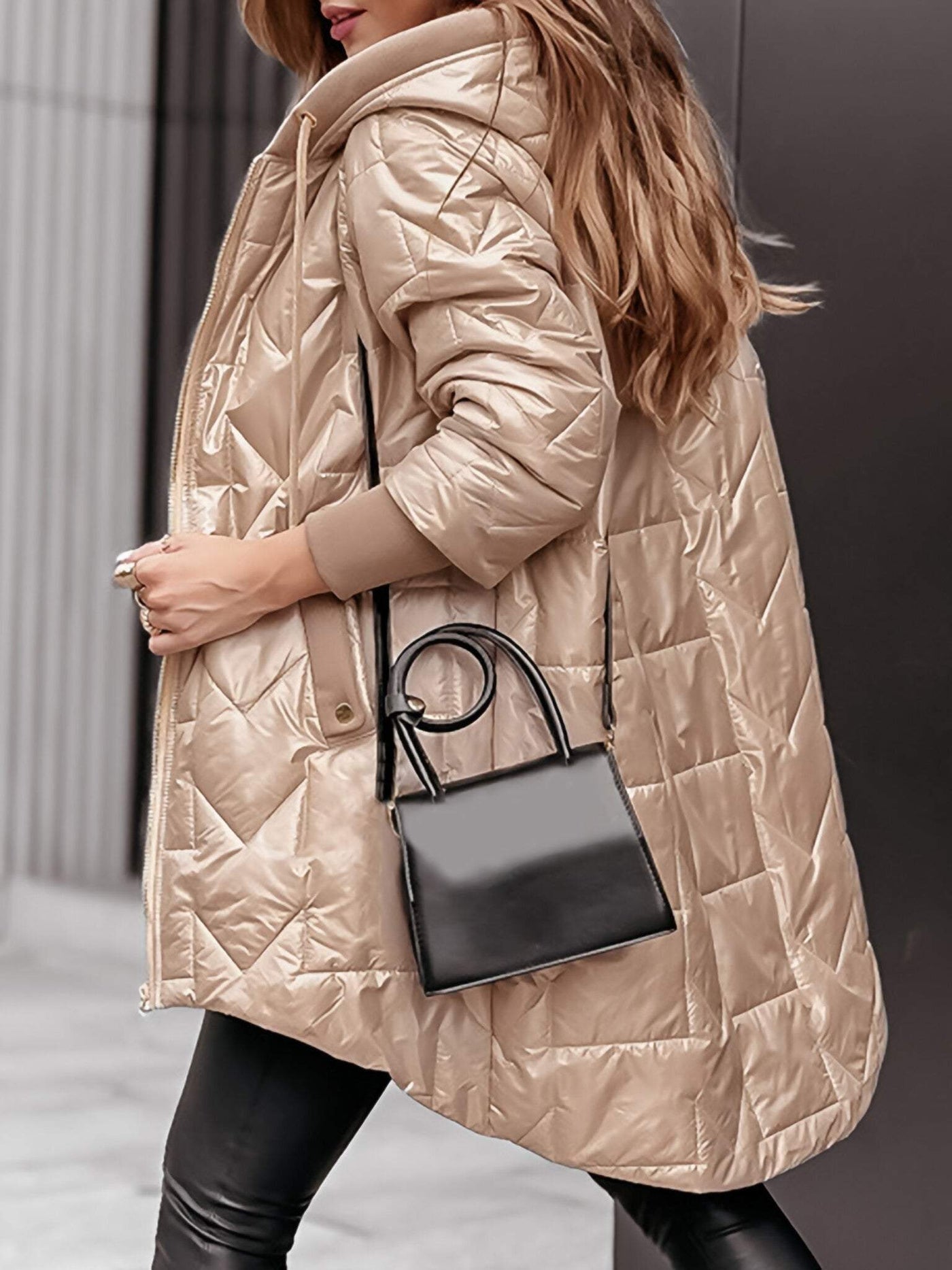 Astrid - Stylische Kapuzenjacke