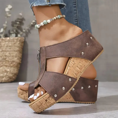 SELA – Orthopädische Sandalen