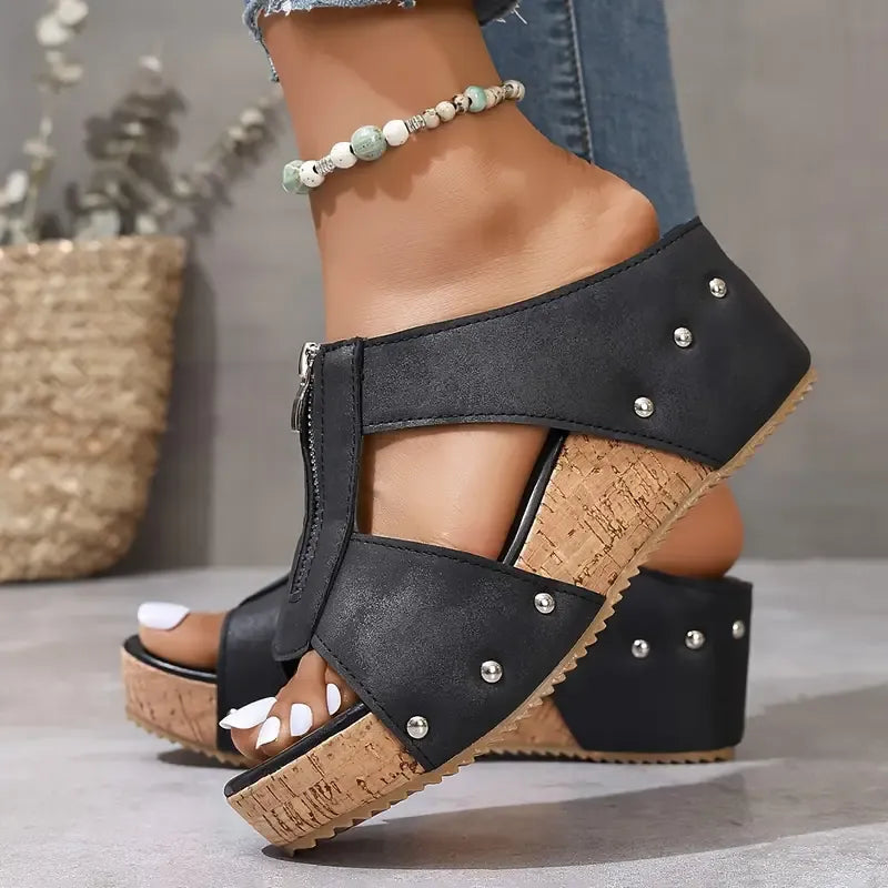 SELA – Orthopädische Sandalen